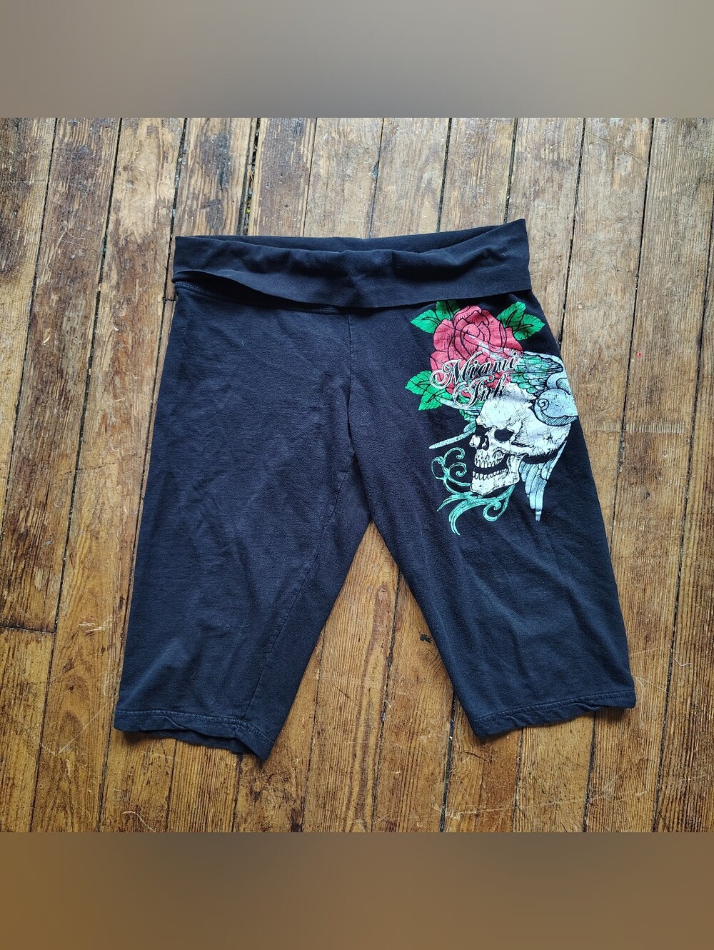 Miami Ink Tattoo Y2K Vintage Capri Leggings Sz Large Black Knee Length Shorts